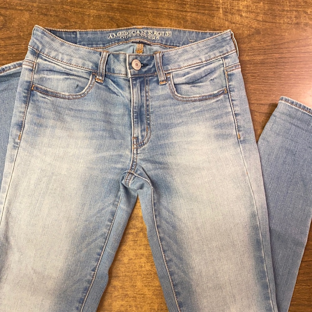 American Eagle, denim blue jeans, size 6